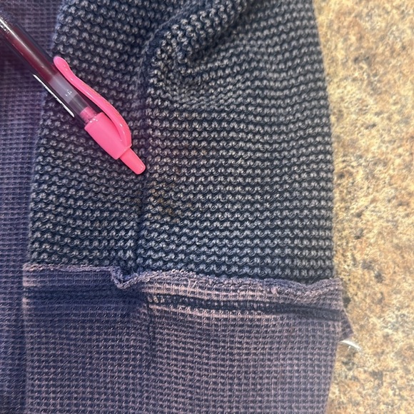 Oli & Hali Button Front Henley Top Long Sleeves Navy Womens Size Medium - Picture 15 of 15